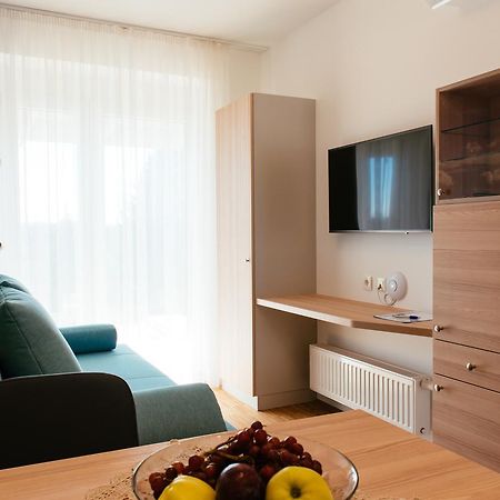 Aparthotel Heuberger Rudersdorf ภายนอก รูปภาพ