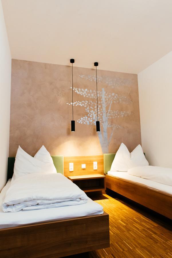 Aparthotel Heuberger Rudersdorf ภายนอก รูปภาพ